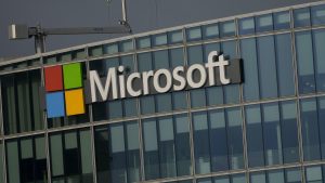 Read more about the article Microsoft to step up subscription, AI sport: Analyst – Yahoo Finance